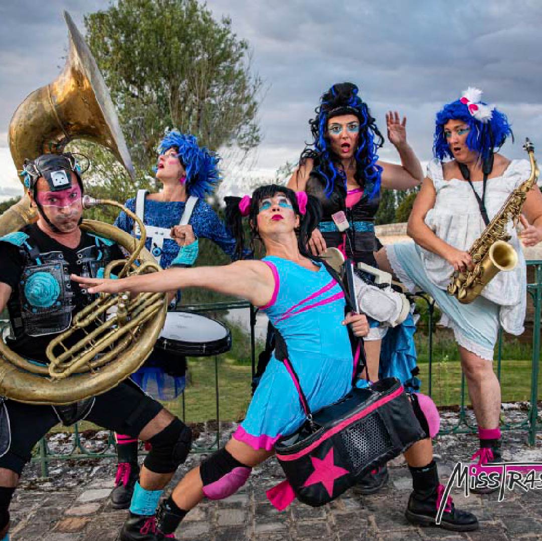photo carre miss trash